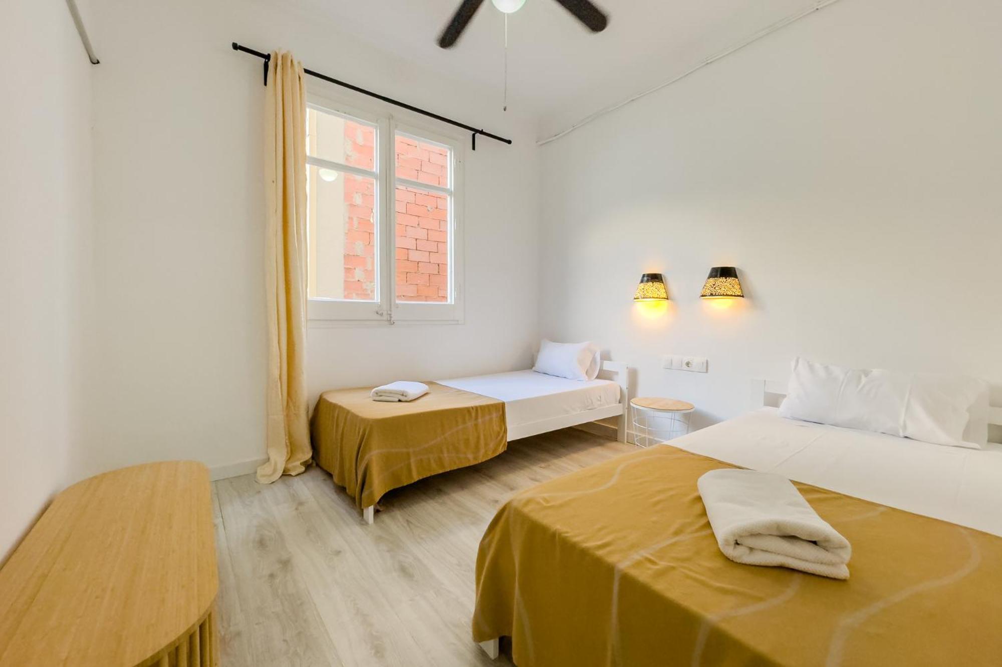 Bed&Bcn Mas Apartments L'Hospitalet de Llobregat Eksteriør billede